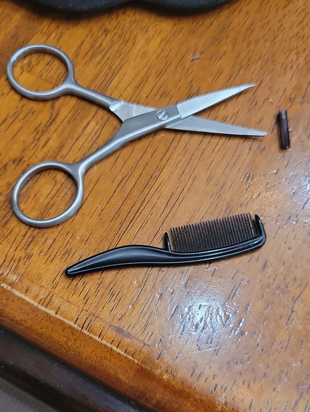 Mustache Grooming Kit - Picture 3 of 3